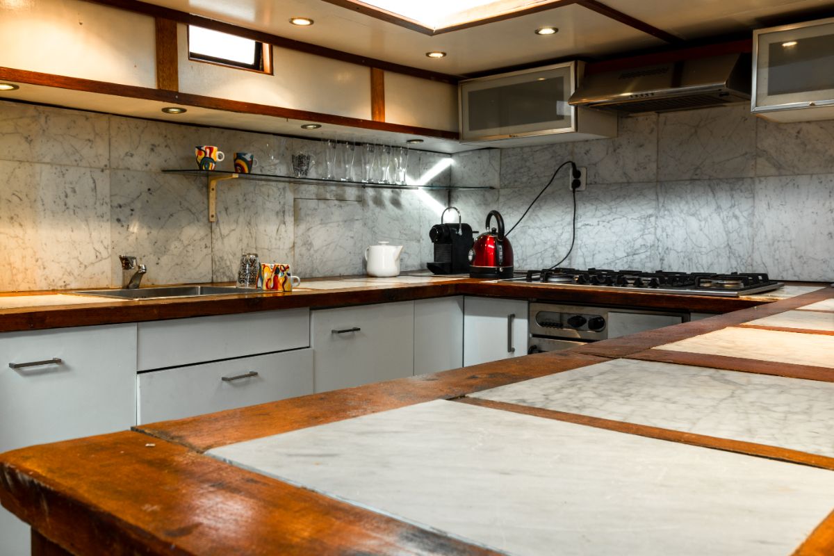Prins Hendrikkade 523 1011 TE, Amsterdam, Noord-Holland Netherlands, ,Houseboat,For Rent,Prins Hendrikkade,1034