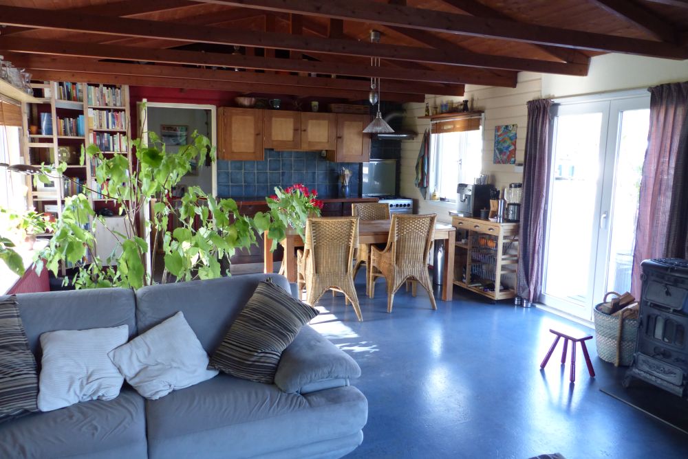 Zijkanaal F Oostzijde 22 1165 LX, Halfweg (Spaarnwoude), Noord-Holland Nederland, 2 Bedrooms Bedrooms, 5 Rooms Rooms,Houseboat,For Rent,Zijkanaal F Oostzijde ,1038