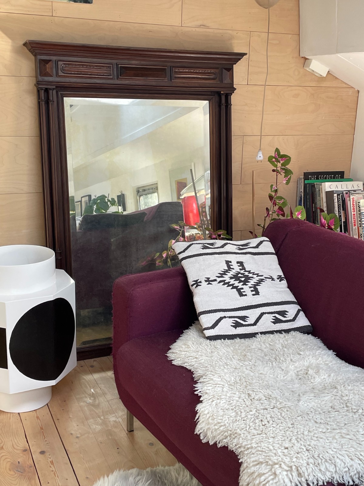 Amsteldijk 706 1074 JH, Amsterdam, Noord-Holland Netherlands, 2 Bedrooms Bedrooms, 3 Rooms Rooms,Houseboat,For Rent,Amsteldijk,1050