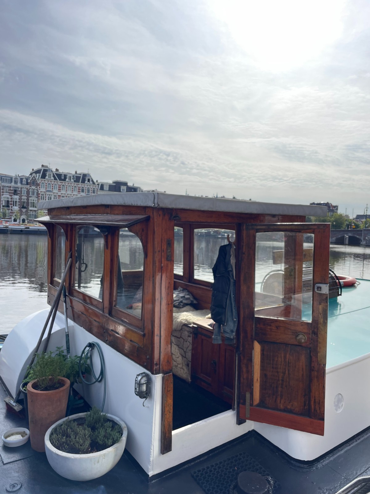 Amsteldijk 706 1074 JH, Amsterdam, Noord-Holland Netherlands, 2 Bedrooms Bedrooms, 3 Rooms Rooms,Houseboat,For Rent,Amsteldijk,1050