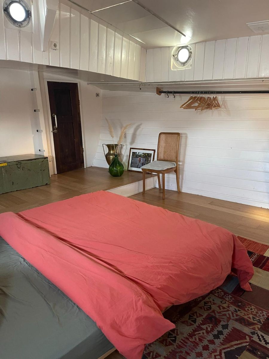 Haparandasteiger 6 1013CZ, Amsterdam, NOORD-HOLLAND Noord-Holland Netherlands, 2 Bedrooms Bedrooms, 4 Rooms Rooms,Houseboat,For Rent,Haparandasteiger,1053