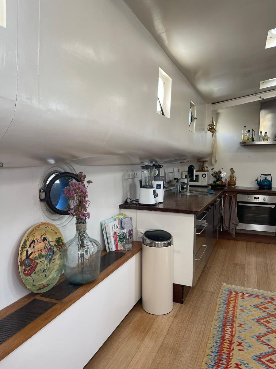 Haparandasteiger 6 1013CZ, Amsterdam, NOORD-HOLLAND Noord-Holland Netherlands, 2 Bedrooms Bedrooms, 4 Rooms Rooms,Houseboat,For Rent,Haparandasteiger,1053