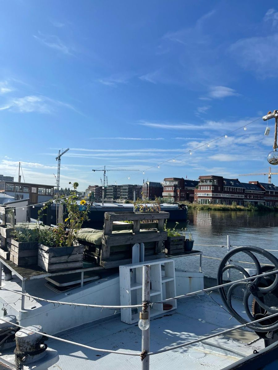 Haparandasteiger 6 1013CZ, Amsterdam, NOORD-HOLLAND Noord-Holland Netherlands, 2 Bedrooms Bedrooms, 4 Rooms Rooms,Houseboat,For Rent,Haparandasteiger,1053