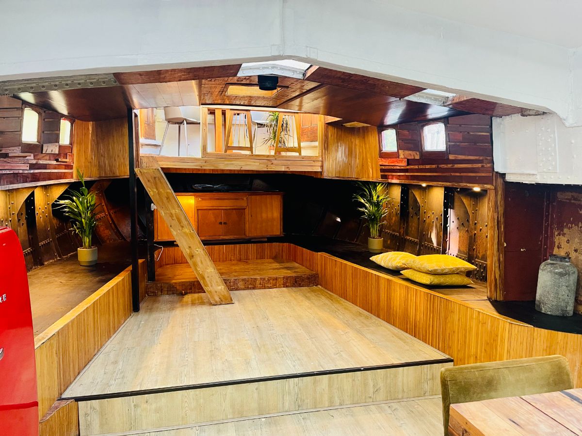 Lijnbaansgracht 335k 1017XA, Amsterdam, Noord-Holland Netherlands, 2 Bedrooms Bedrooms, 2 Rooms Rooms,Houseboat,For Rent,Lijnbaansgracht,1054