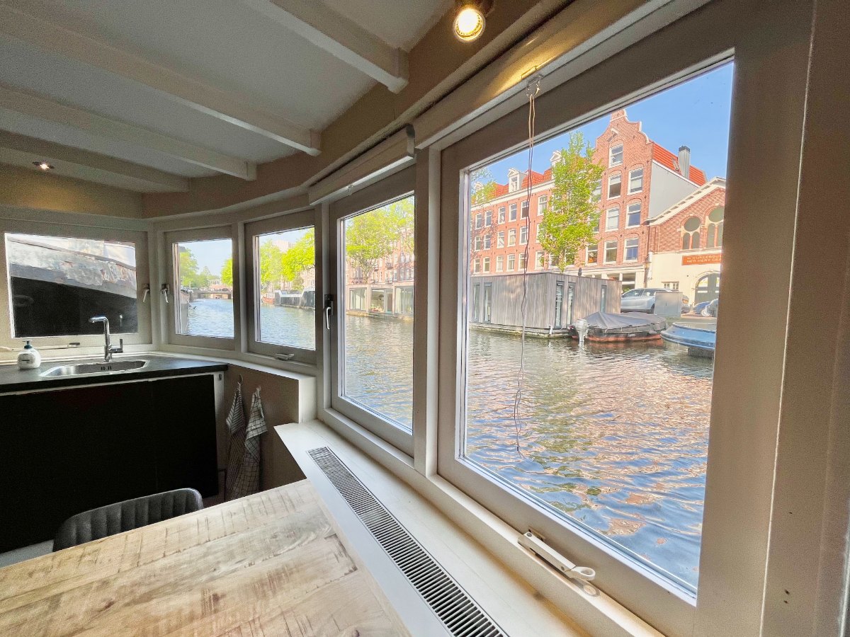 de Wittenkade 70 1051 AC, Amsterdam, Noord-Holland Netherlands, 2 Bedrooms Bedrooms, 5 Rooms Rooms,Houseboat,For Rent,de Wittenkade,1059