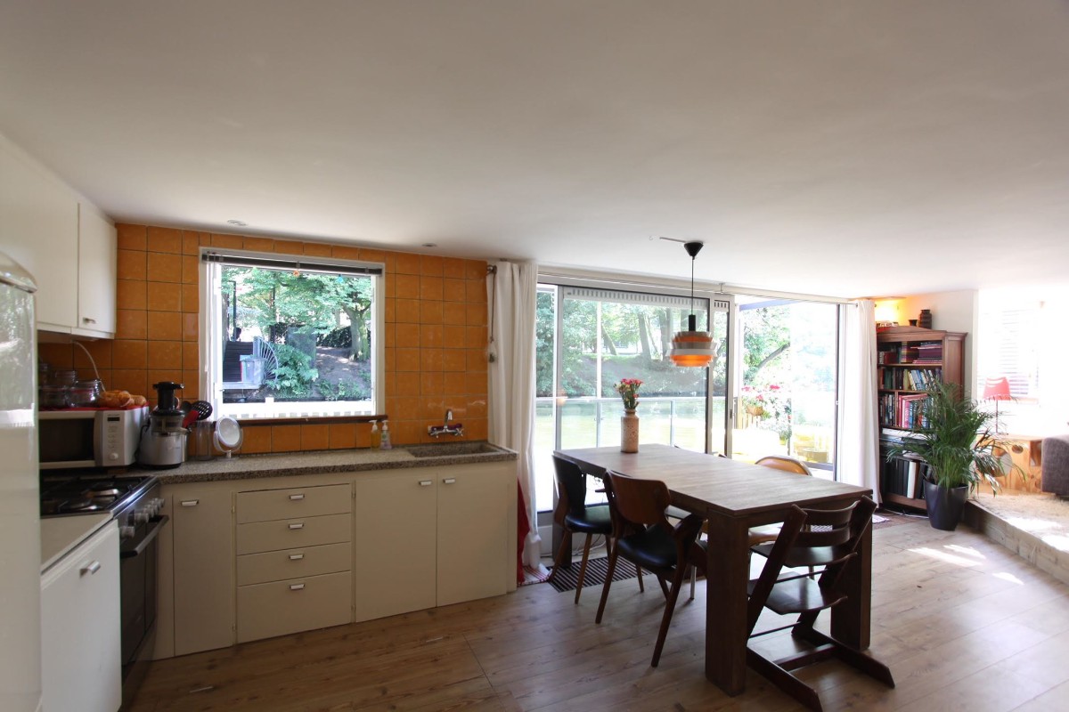 Hugo de Grootkade 84 1052 LX, Amsterdam, Noord-Holland Netherlands, 3 Bedrooms Bedrooms, 4 Rooms Rooms,Houseboat,For Rent,Hugo de Grootkade,1061
