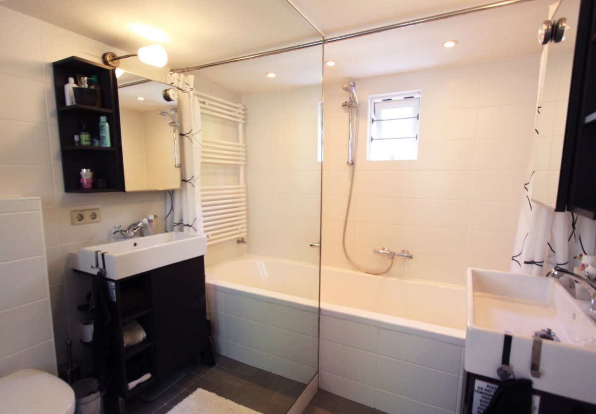 Hugo de Grootkade 84 1052 LX, Amsterdam, Noord-Holland Netherlands, 3 Bedrooms Bedrooms, 4 Rooms Rooms,Houseboat,For Rent,Hugo de Grootkade,1061