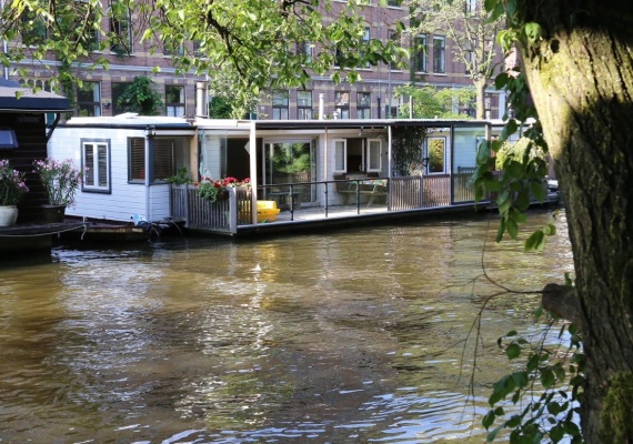 Hugo de Grootkade 84 1052 LX, Amsterdam, Noord-Holland Netherlands, 3 Bedrooms Bedrooms, 4 Rooms Rooms,Houseboat,For Rent,Hugo de Grootkade,1061