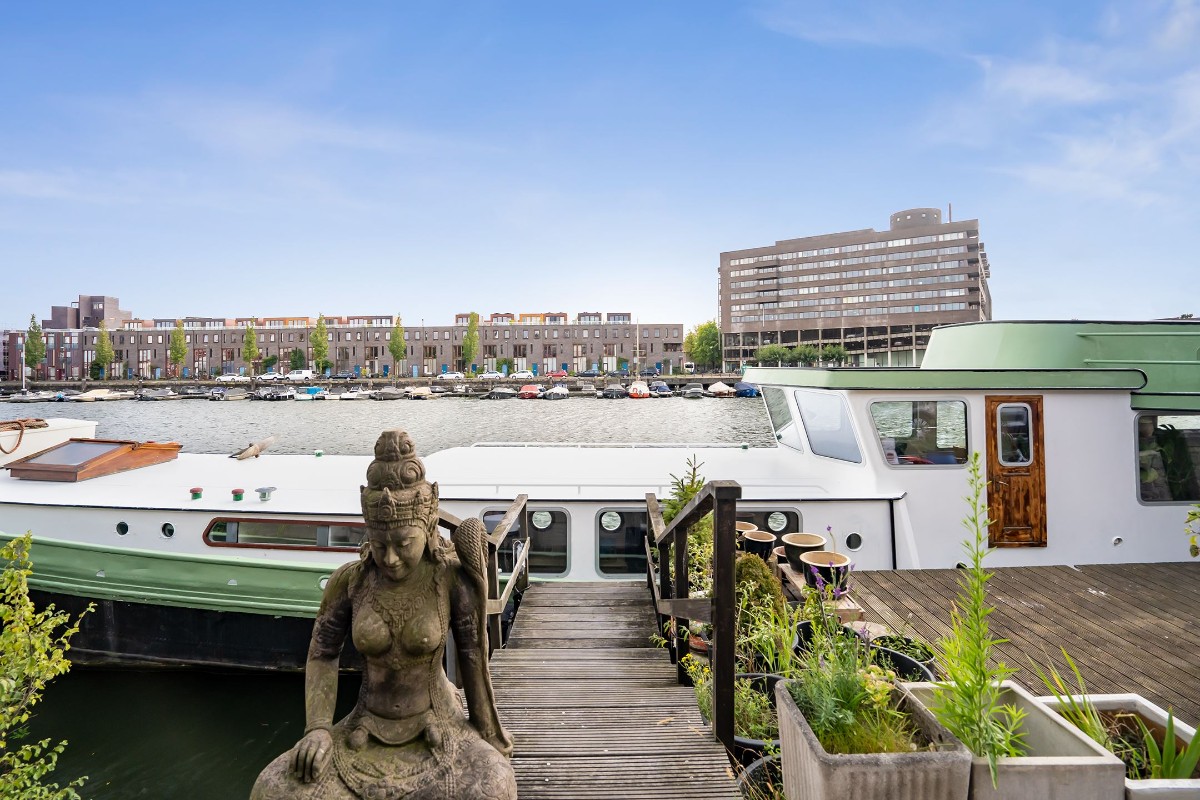 RENTED Houseboat JANNA Houseboat rental