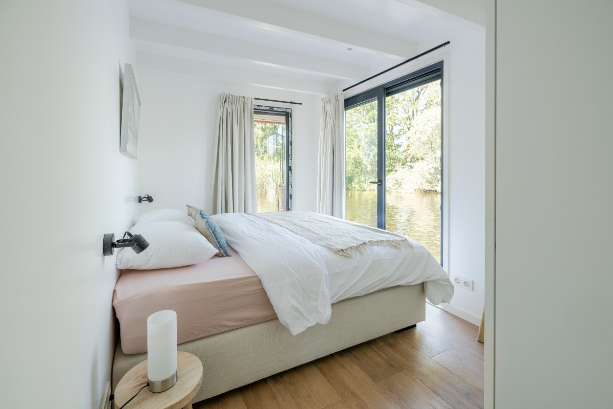 Tjotterpad 40 1081 KD, Amsterdam, Noord-Holland Netherlands, 3 Bedrooms Bedrooms, 5 Rooms Rooms,0,Houseboat,For Rent,Tjotterpad,0,1066