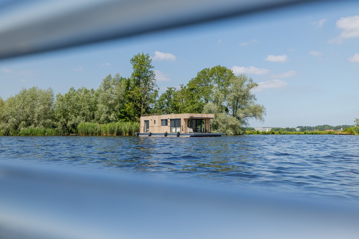 Tjotterpad 40 1081 KD, Amsterdam, Noord-Holland Netherlands, 3 Bedrooms Bedrooms, 5 Rooms Rooms,0,Houseboat,For Rent,Tjotterpad,0,1066