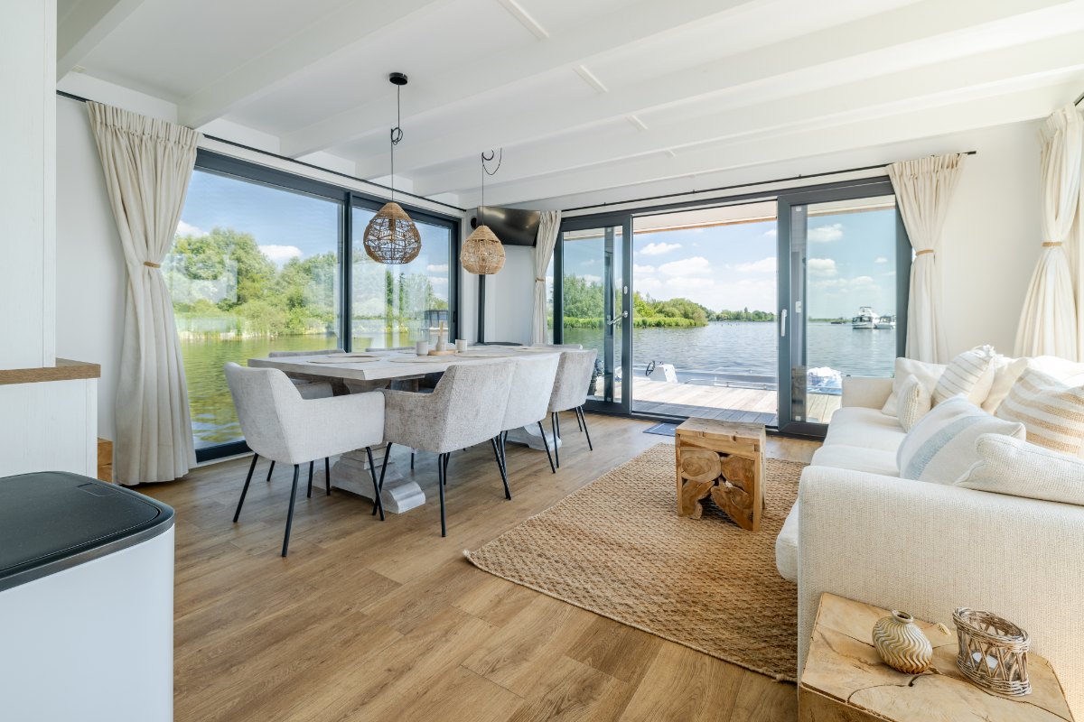 Tjotterpad 40 1081 KD, Amsterdam, Noord-Holland Netherlands, 3 Bedrooms Bedrooms, 5 Rooms Rooms,0,Houseboat,For Rent,Tjotterpad,0,1066