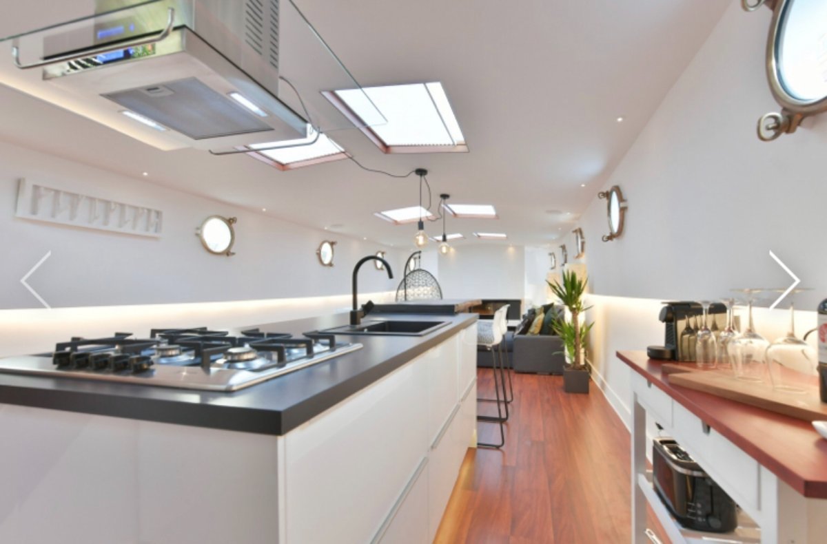 Westerkade 21 1015 XT, Amsterdam, Noord-Holland Netherlands, 2 Bedrooms Bedrooms, 4 Rooms Rooms,0,Houseboat,For Rent,Westerkade ,0,1070